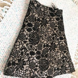 Forever 21 Skirts - PLUS SIZE Black & Gold Rose Skirt Forever 21 Skirts - PLUS SIZE Black & Gold Rose Skirt